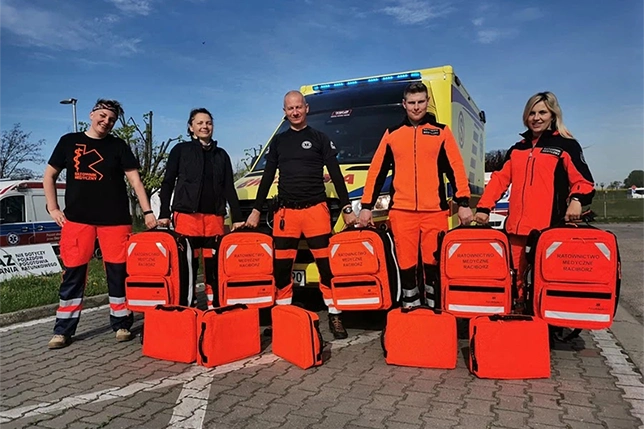 Eko-Okna spendeten Ausrüstung für die Rettungsdienste